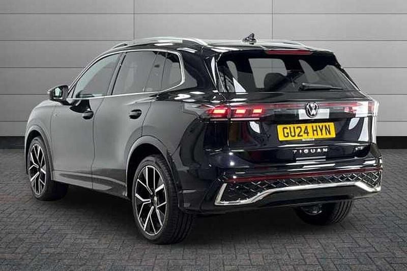 Used VW Tiguan R-line 150 HP (110 kW) 2024 Black SUV