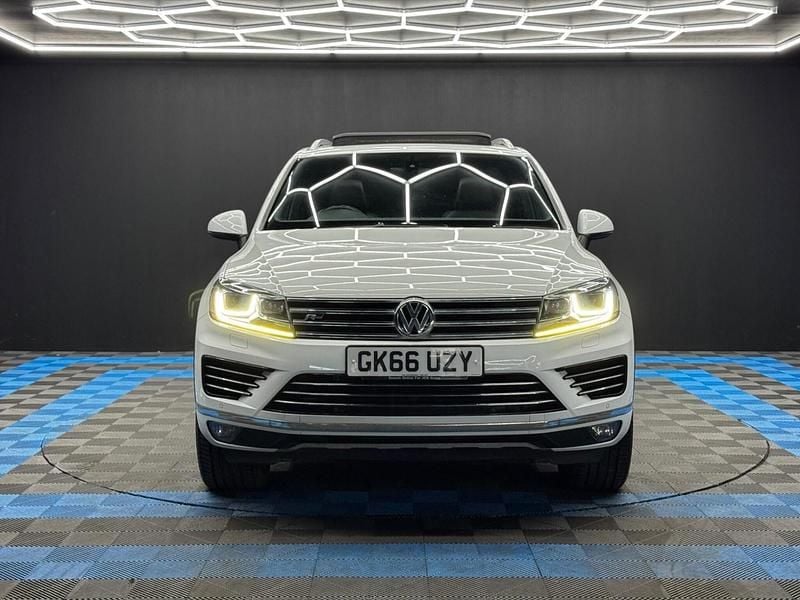 Used VW Touareg R-line 2016 White SUV