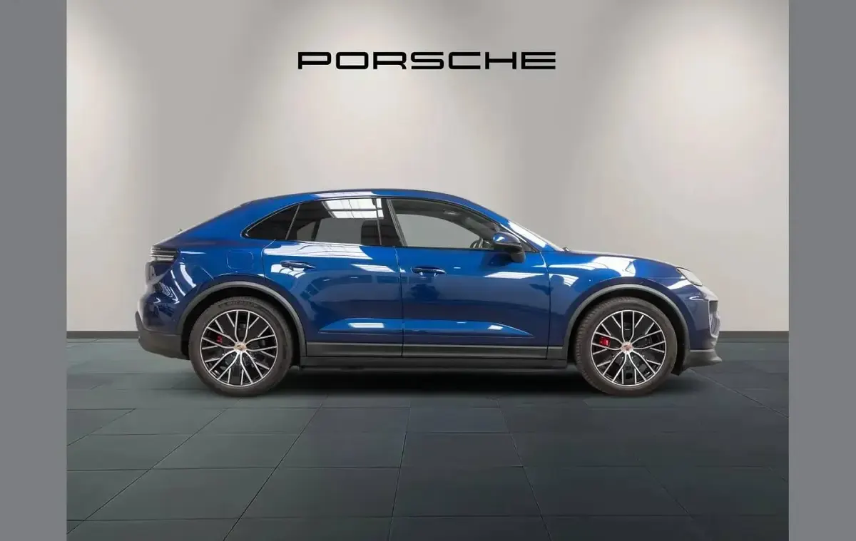 Used Porsche Macan 380 kW (517 HP) 2025 Blue SUV