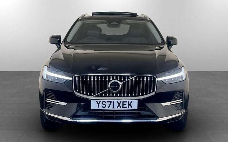 Used 2021 Volvo XC60 Inscription SUV | £22,795 (Good price) - Image 1/2