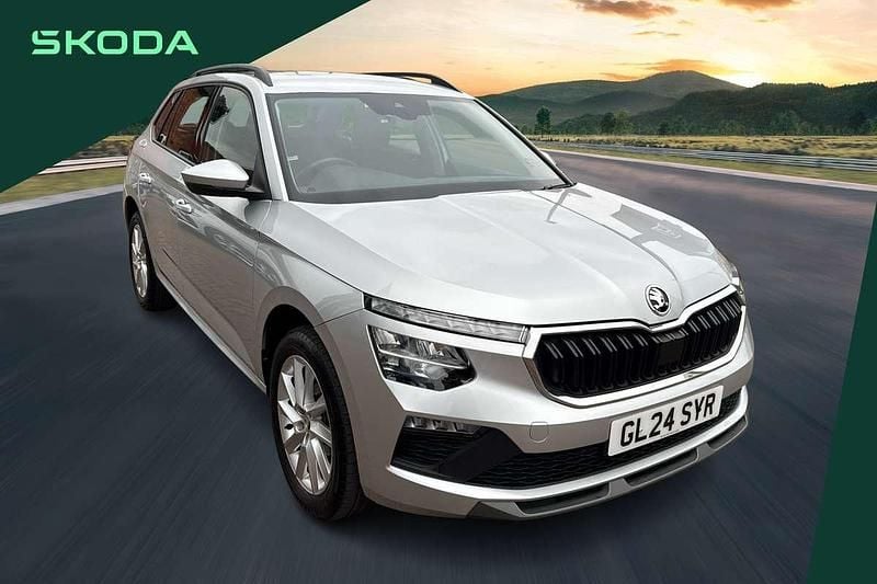 Brilliant silver metallic Used 2024 Skoda Kamiq SE SUV | £17,625 (Super price) - Image 1/4