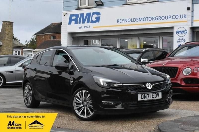 Used Vauxhall Astra Edition 145 HP (106 kW) 2021 Black Hatchback