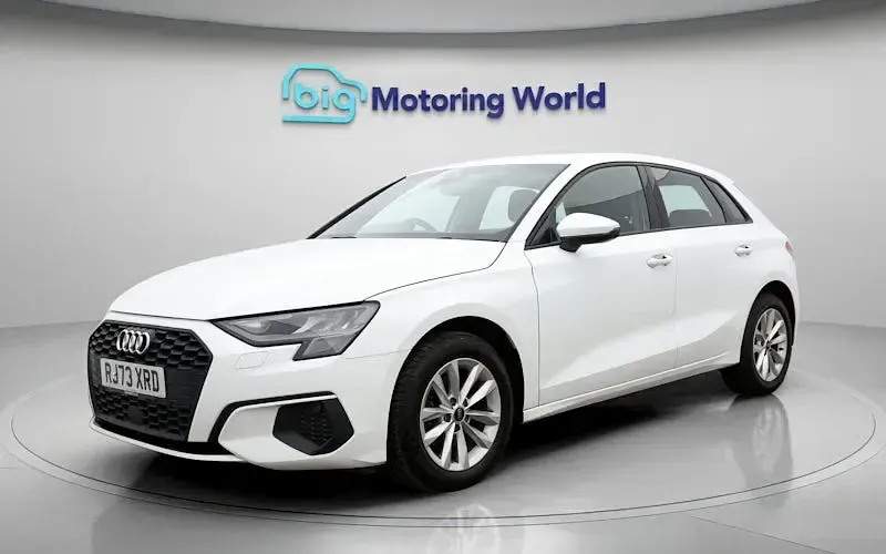 Used Audi A3 Sportback 110 HP (80 kW) 2023 White Hatchback