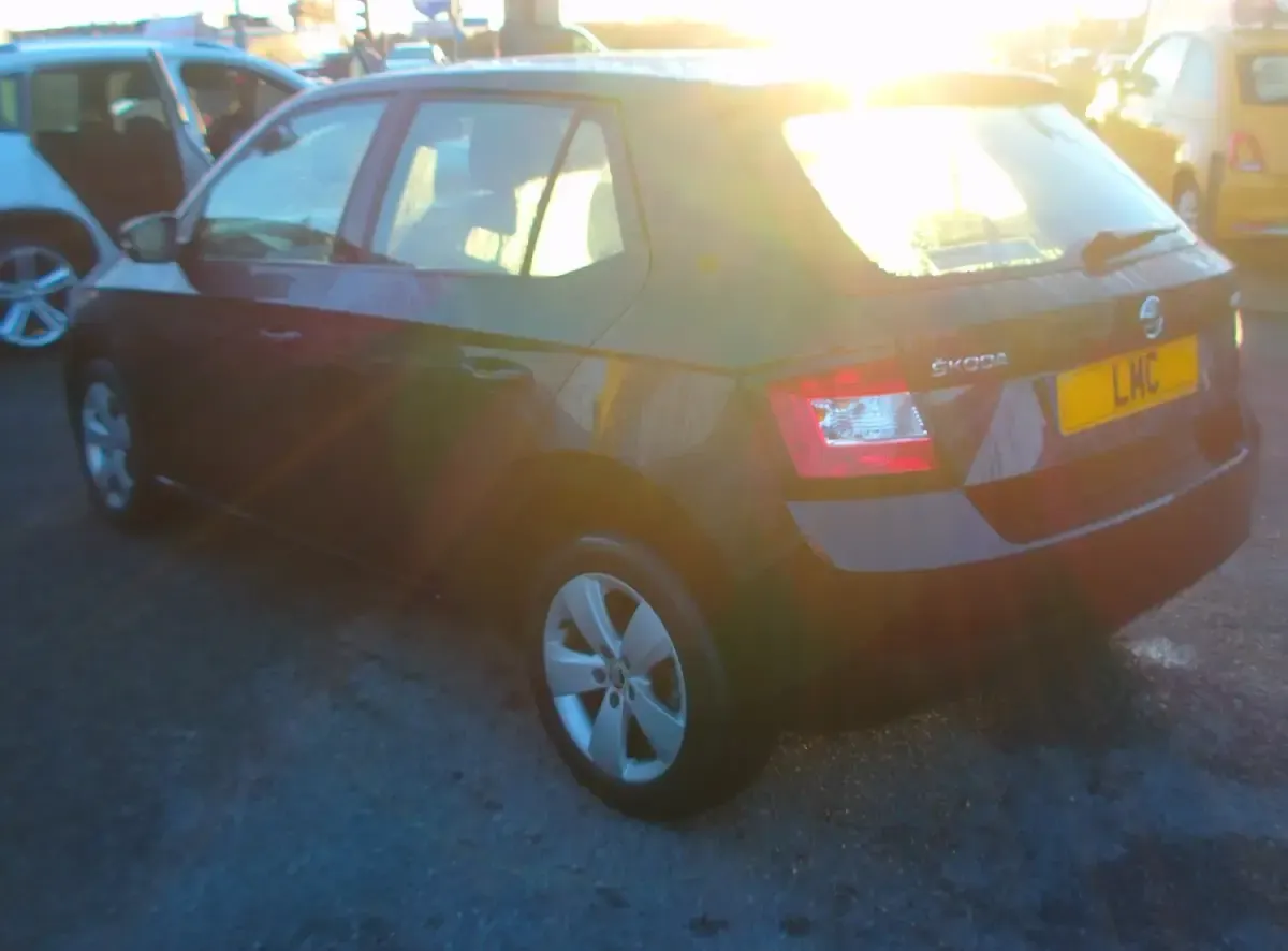 Used Skoda Fabia SE 90 HP (66 kW) 2015 Black Hatchback