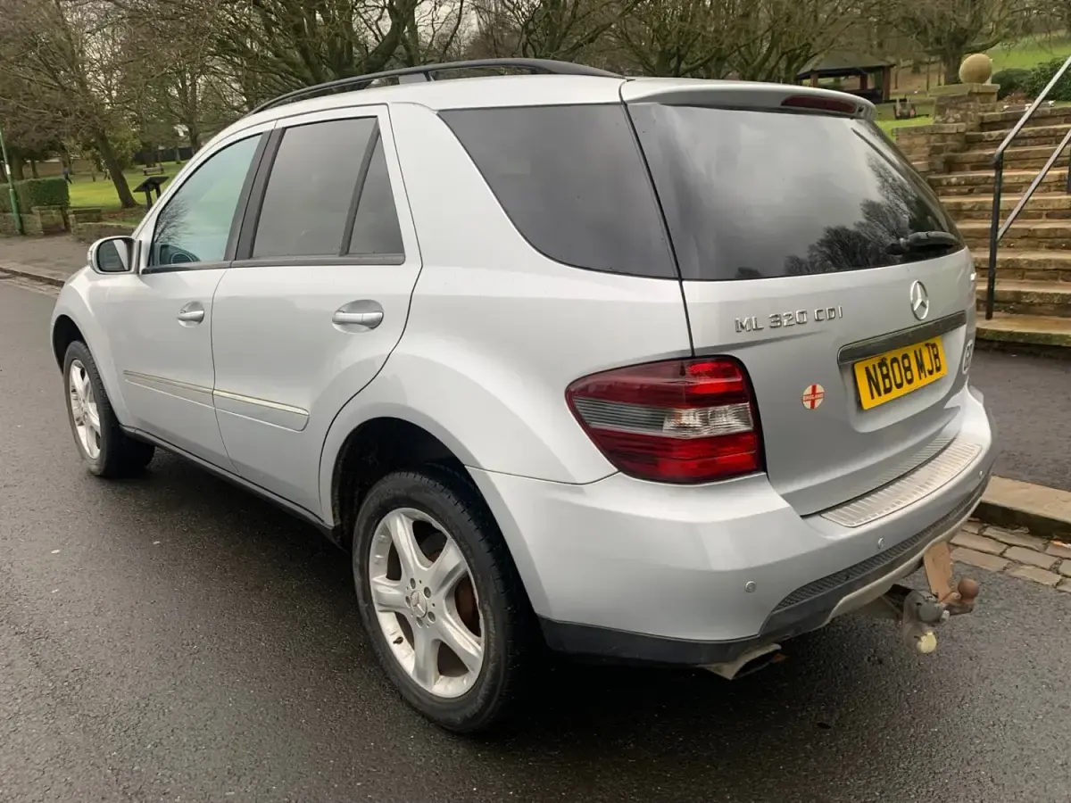 Usado Mercedes ML320 2008 Prateado SUV