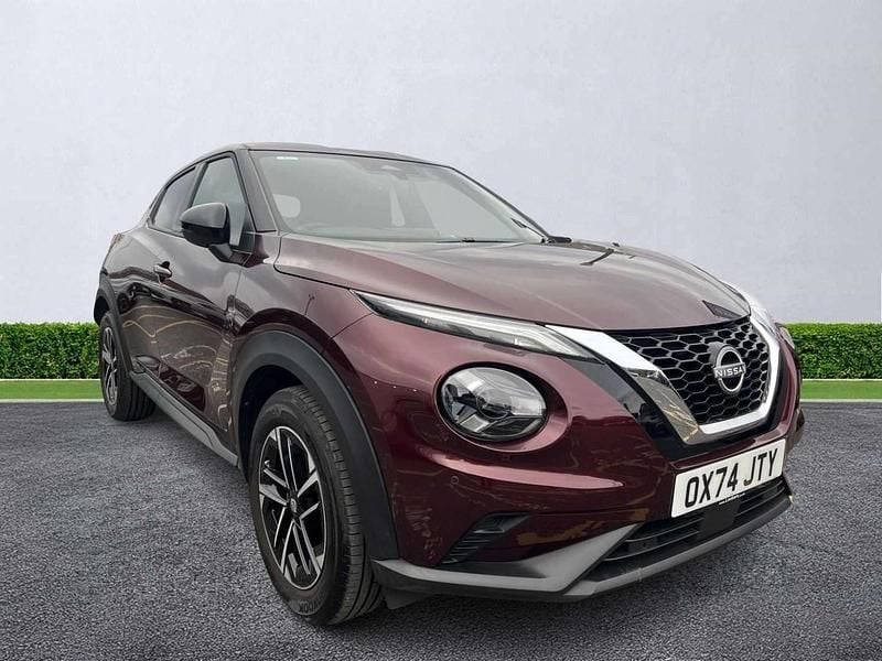 Used Nissan Juke N-Connecta 114 HP (83 kW) 2025 Red SUV