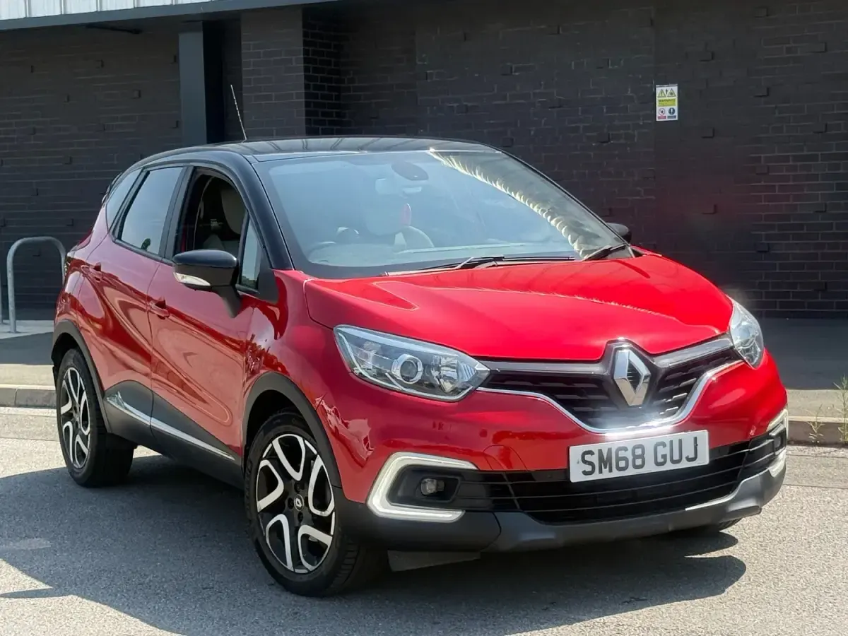 Used Renault Captur Iconic 2019 Red SUV