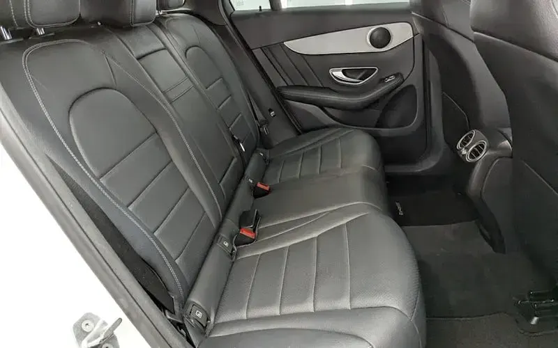 Used Mercedes GLC220 AMG line 170 HP (125 kW) 2017 White SUV