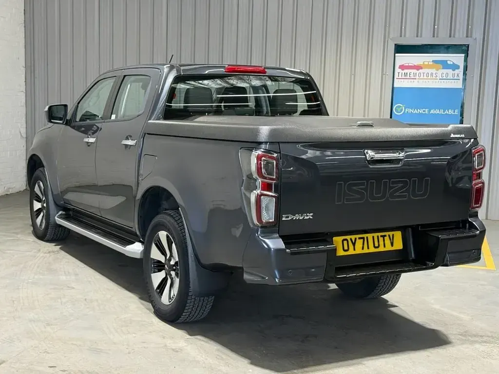 Used Isuzu Pick up 164 HP (120 kW) 2022 Grey Pickup