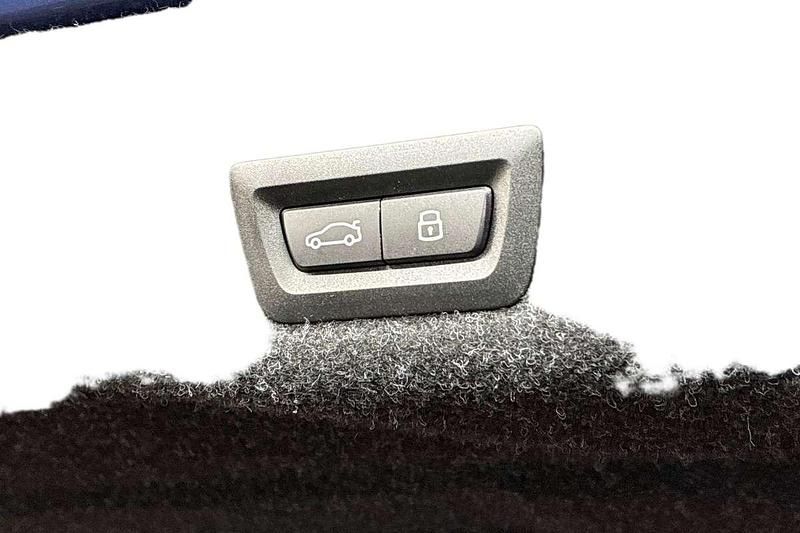 Used BMW 550e M Sport 483 HP (355 kW) 2025 Blue Sedan