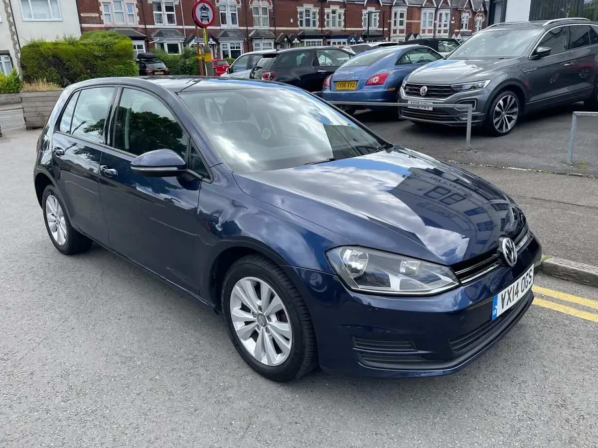 Used VW Golf VII SE 110 HP (80 kW) 2014 Blue Hatchback