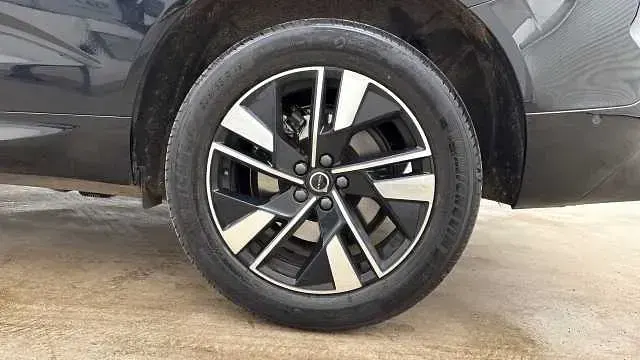Second-hand Volvo XC60 Plus 247 CP (181 kW) 2026 SUV