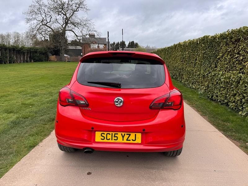 Second-hand Vauxhall Corsa Edition 2015 Roșu Hatchback