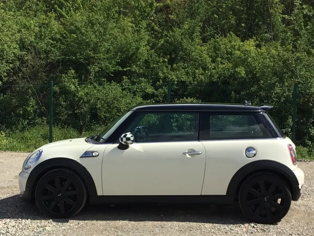 Used Mini Cooper S Hatch 184 HP (135 kW) 2010 White Hatchback