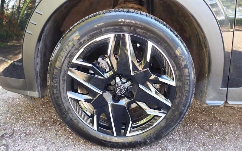 New Peugeot 3008 GTi 145 HP (106 kW) 2026 SUV