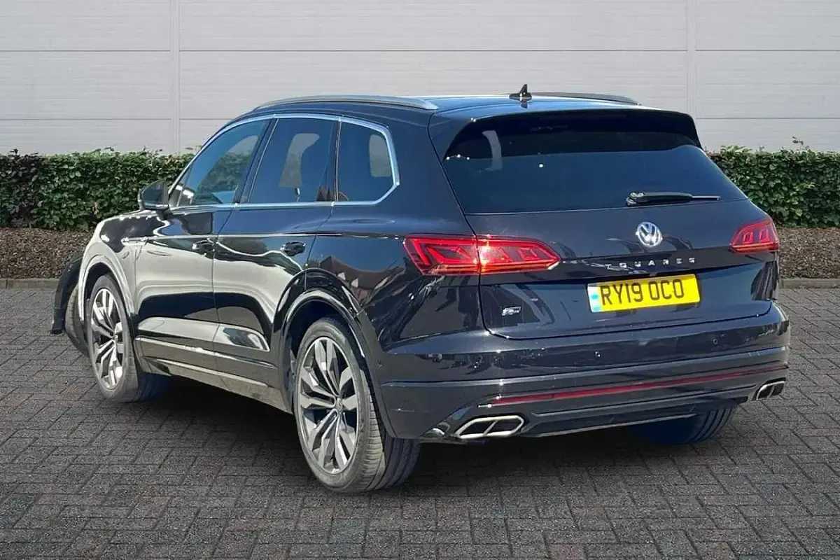 Usado VW Touareg R-line 340 HP (250 kW) 2019 Preto SUV