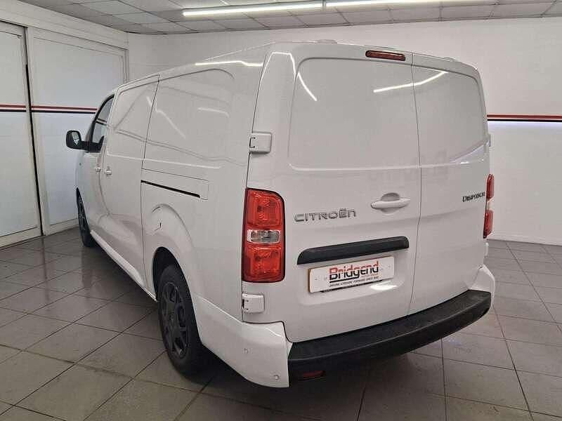 Used Citroën Dispatch 120 HP (88 kW) 2024 White MPV