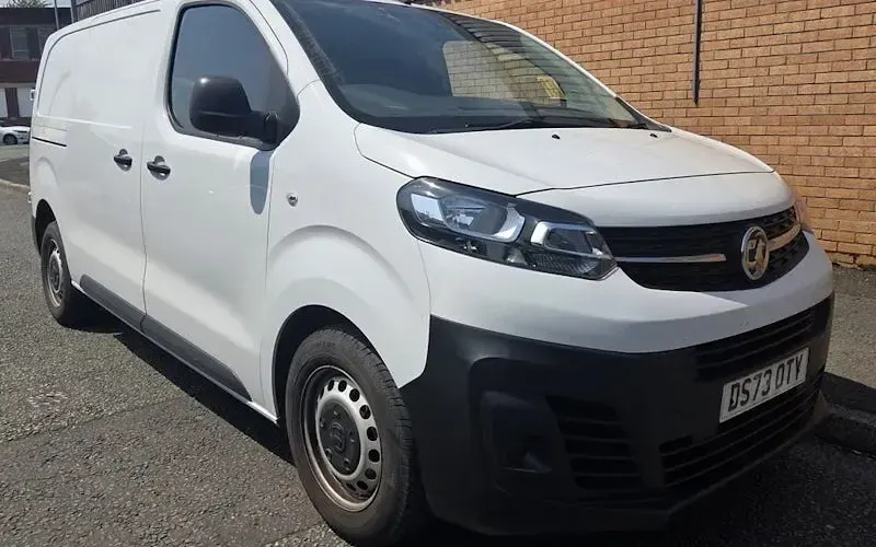 Used Vauxhall Vivaro S 101 HP (74 kW) 2023 MPV