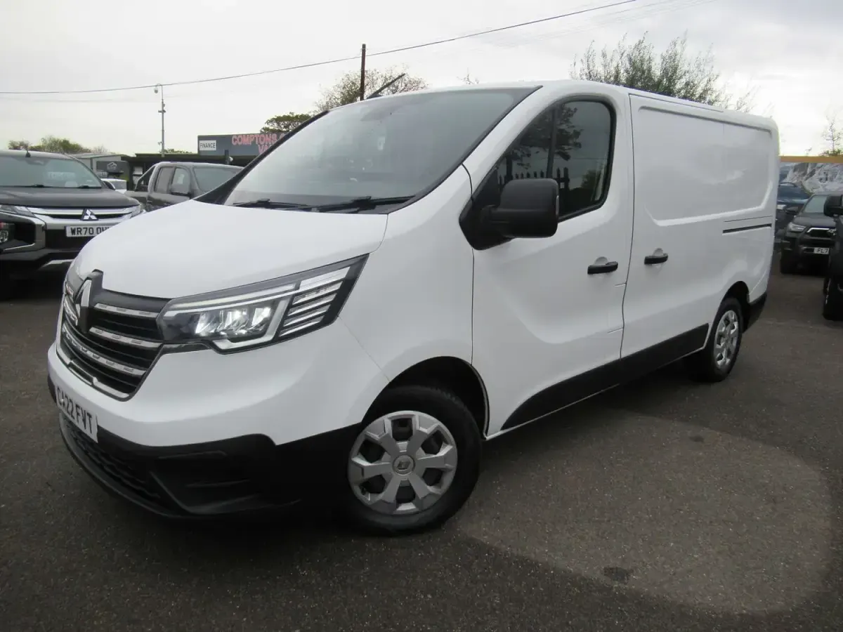 Used Renault Trafic Business 2022 White MPV