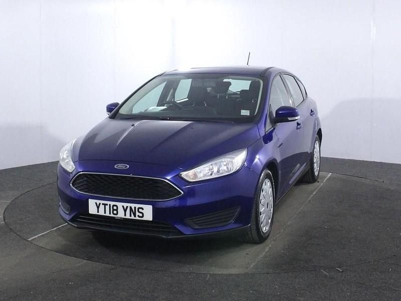 Usado Ford Focus Style 105 HP (77 kW) 2018 Azul Citadino