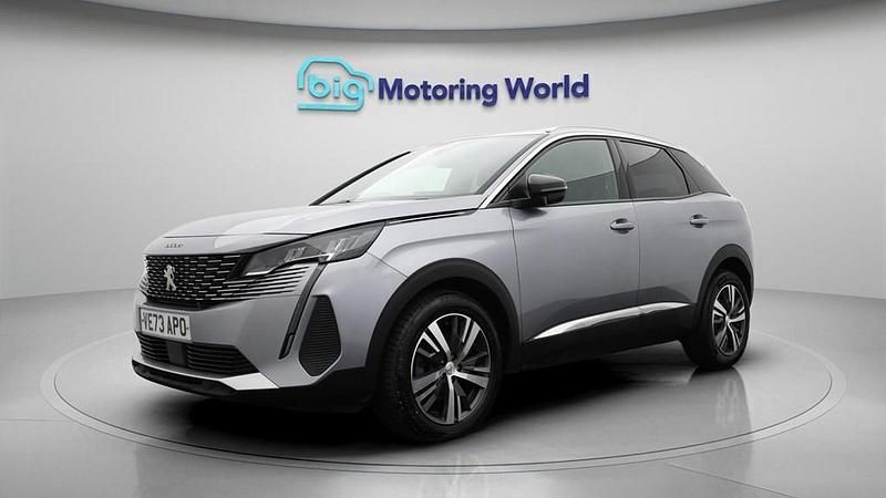 Used Peugeot 3008 Allure 130 HP (95 kW) 2023 Grey SUV