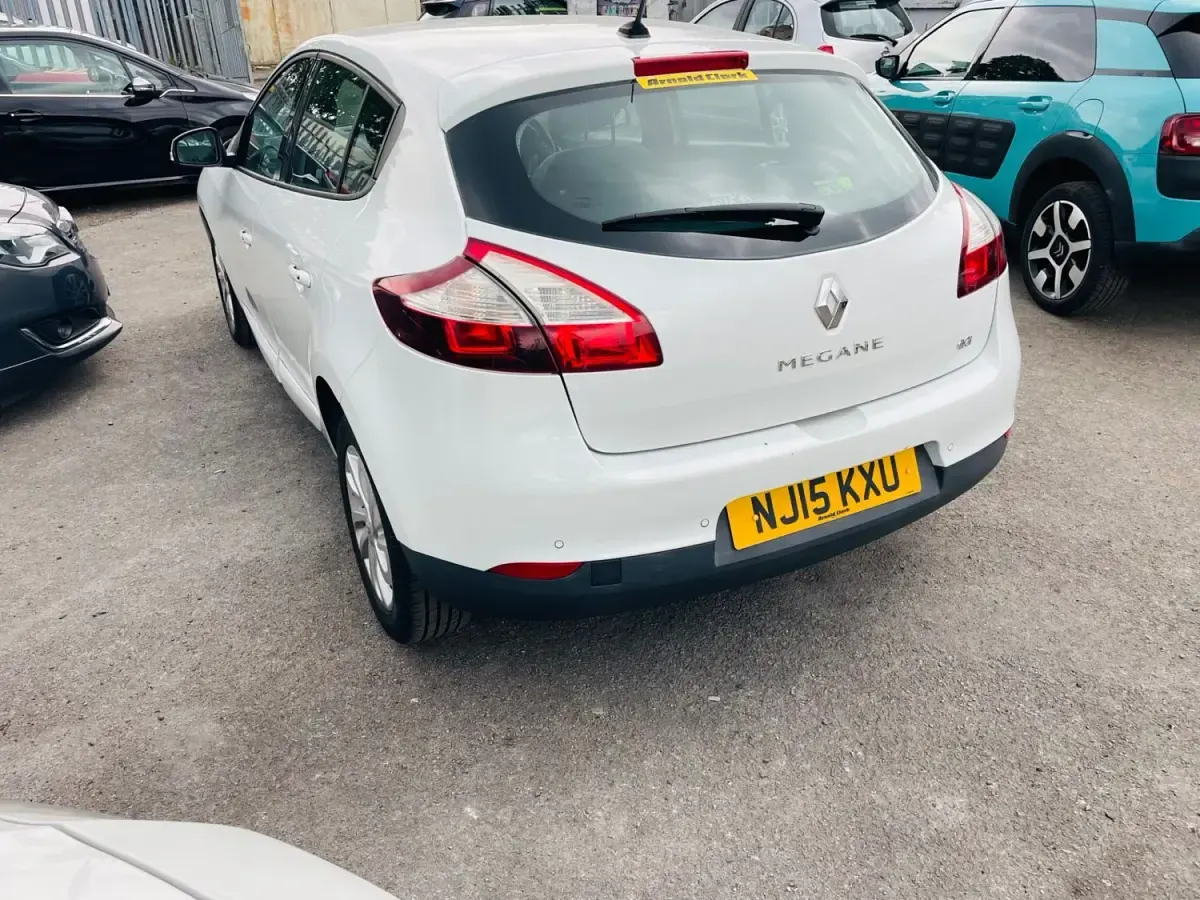 Używany Renault Mégane Dynamique 2015 Biały Hatchback