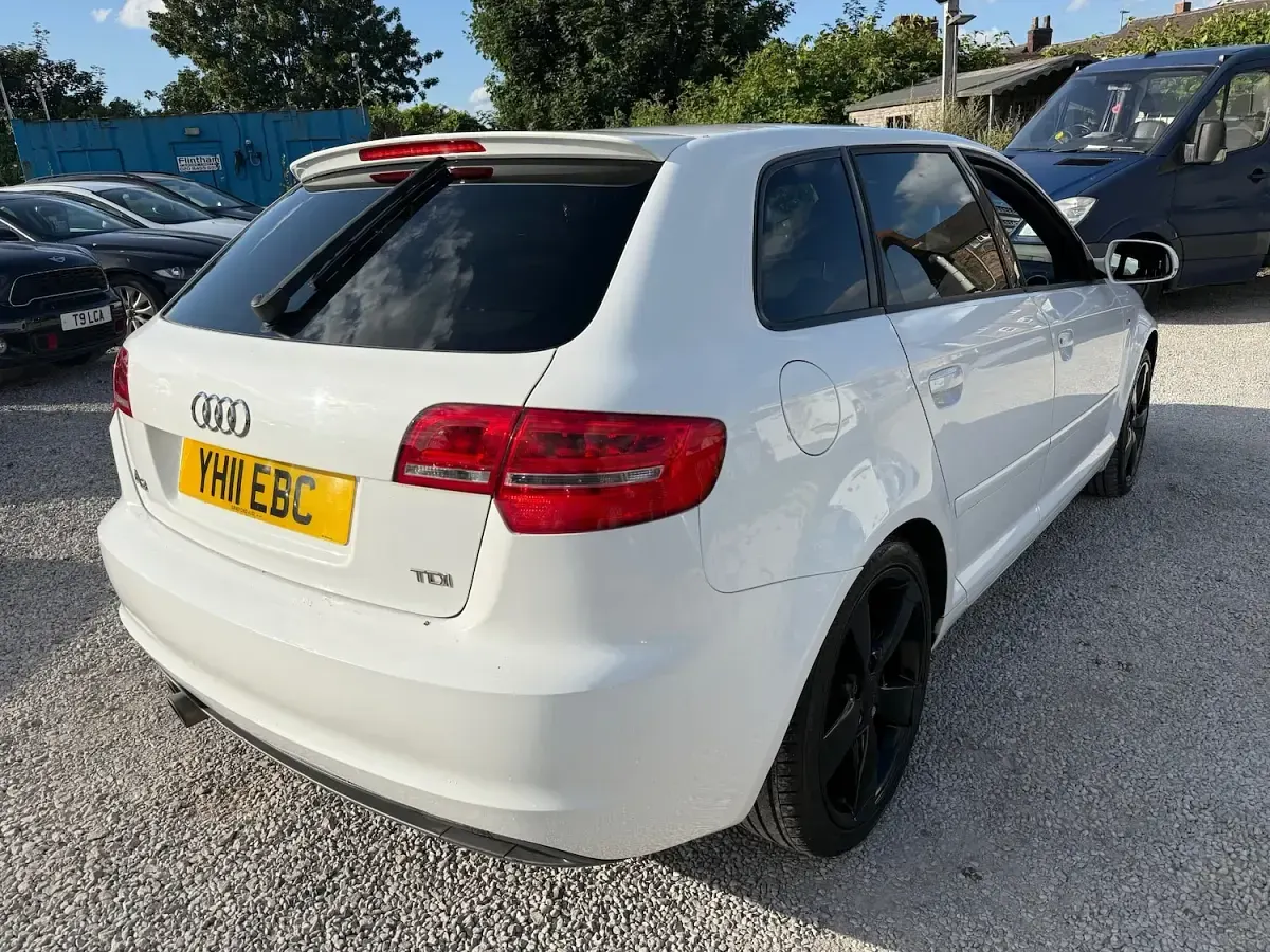 Used Audi A3 Black Edition 170 HP (125 kW) 2011 White Hatchback