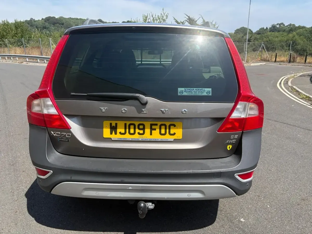 Used Volvo XC70 SE Lux 2009 Grey Estate