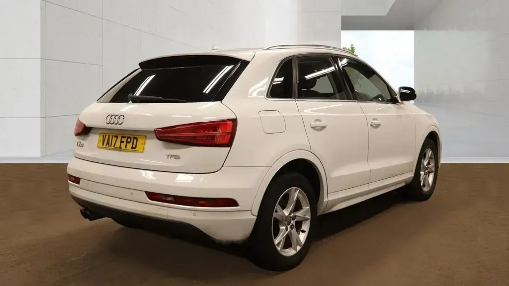 Second-hand Audi Q3 Sport 150 CP (110 kW) 2017 Alb SUV