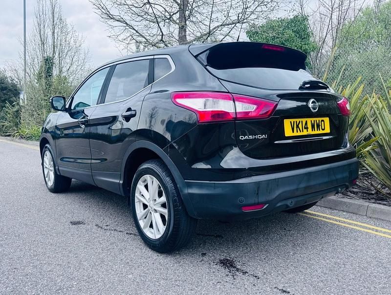 Used Nissan Qashqai Acenta Premium 115 HP (84 kW) 2014 Black SUV