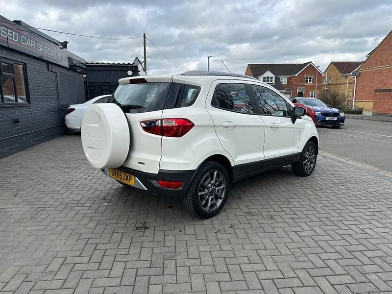 Used Ford Ecosport Titanium 125 HP (91 kW) 2015 White SUV