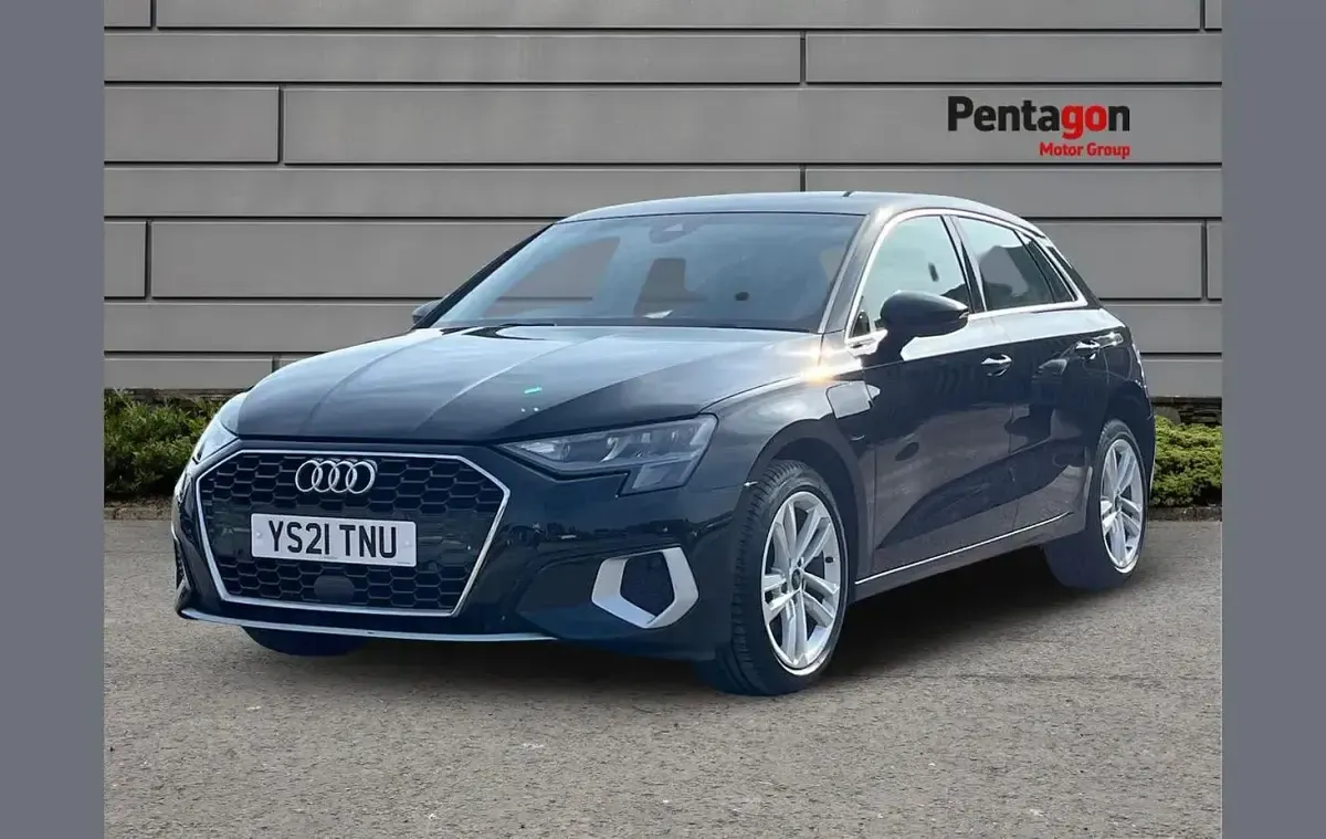 Used Audi A3 e-tron Sport 200 HP (147 kW) 2021 Black Hatchback