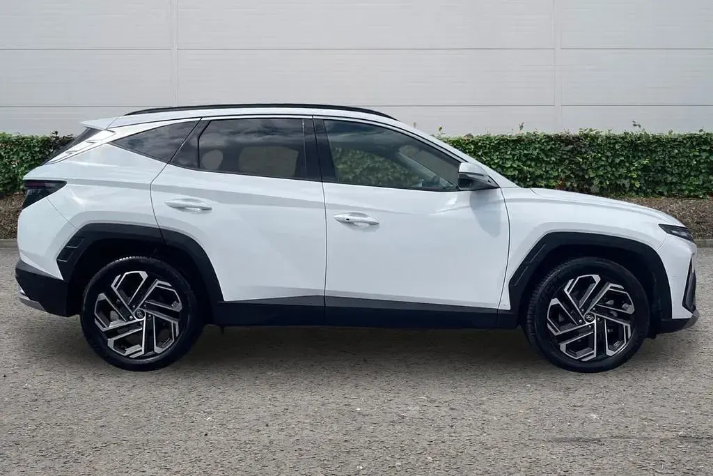 Used Hyundai Tucson Ultimate 2024 White SUV