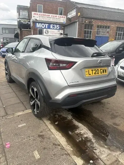 Used Nissan Juke Tekna 117 HP (86 kW) 2020 Silver SUV