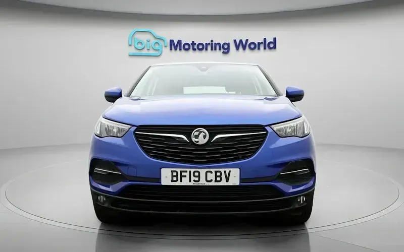 Used Vauxhall Grandland X S 131 HP (96 kW) 2019 Blue SUV