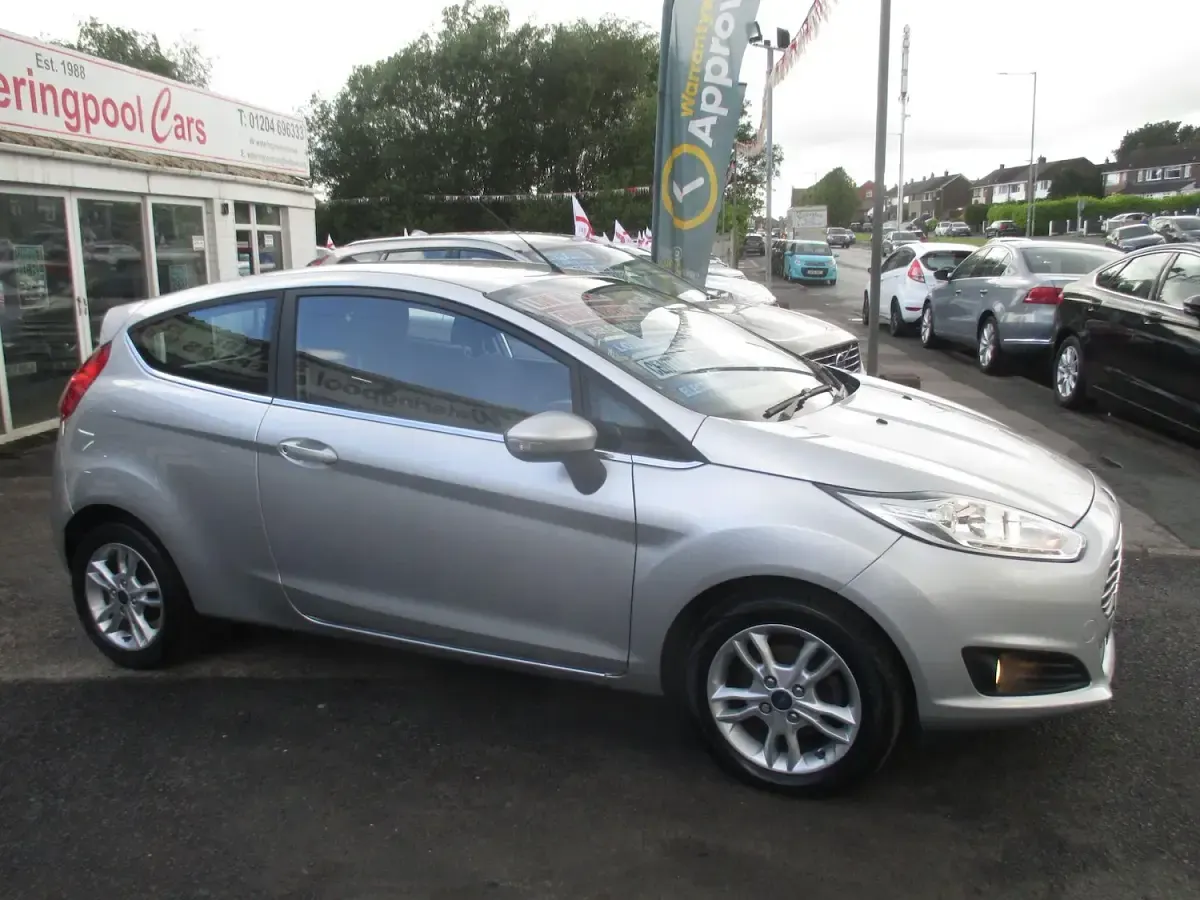 Used Ford Fiesta Zetec 2016 Silver Hatchback
