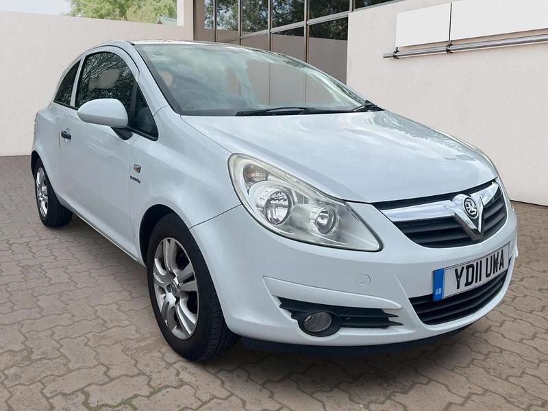 Used Vauxhall Corsa 2011 White Hatchback