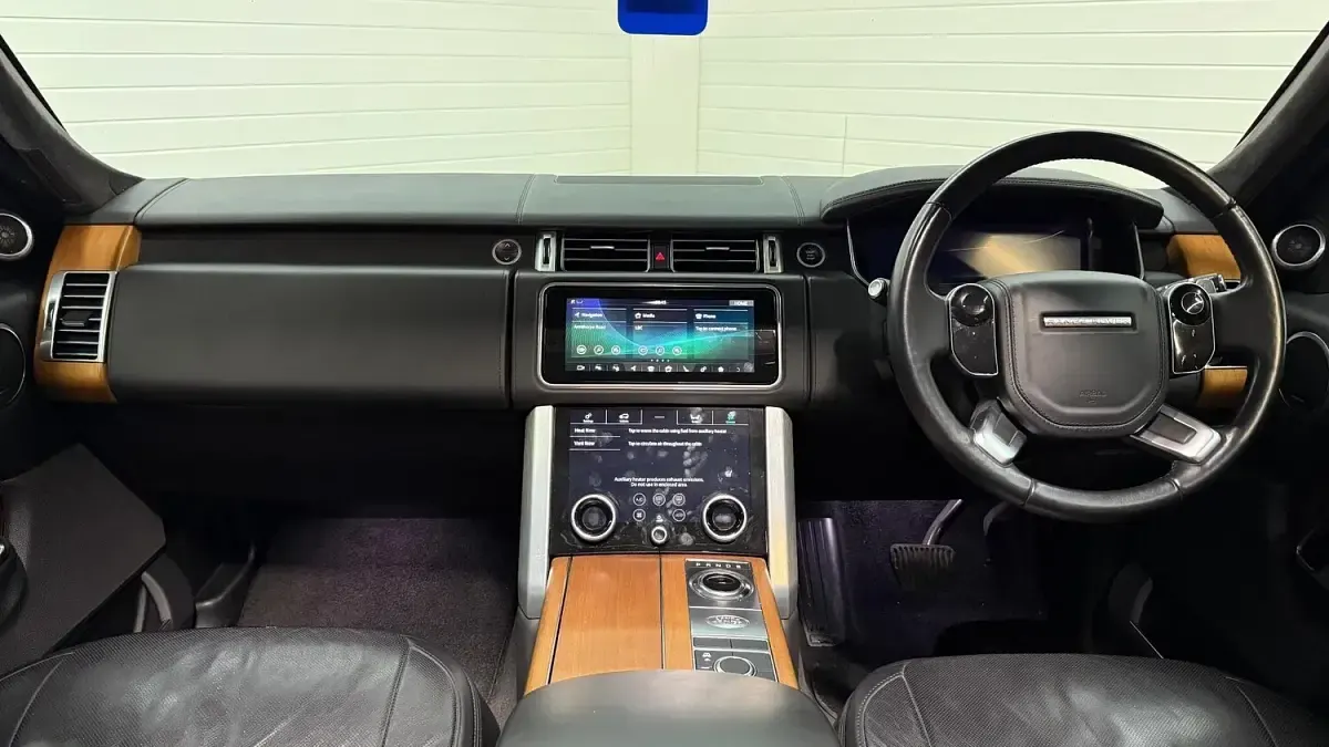 Używany Land Rover Range Rover Autobiography 400 KM (294 kW) 2021 Szary SUV