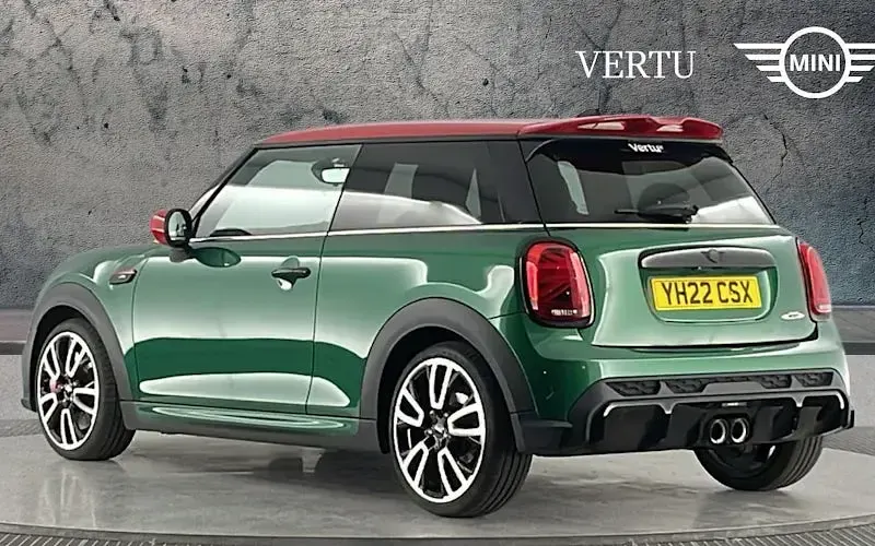 Used Mini John Cooper Works Hatch 231 HP (169 kW) 2022 Green Hatchback