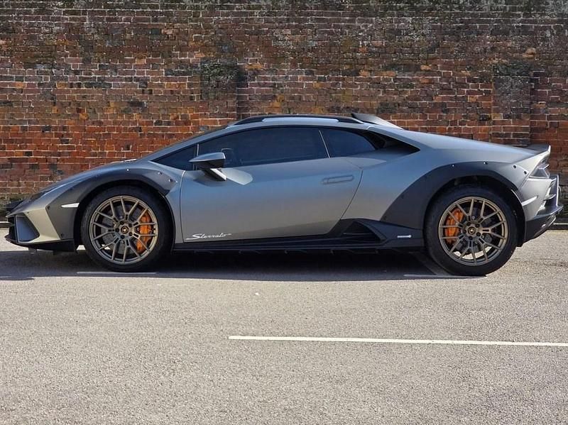 Used Lamborghini Huracán 610 HP (448 kW) 2024 Grey Coupe