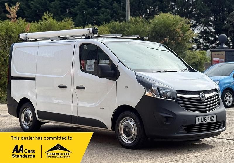 White Used 2016 Vauxhall Vivaro S Van | £8,390 (Good price) - Image 1/2