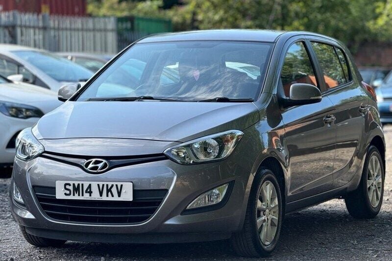 Grey Used 2014 Hyundai i20 Active Hatchback | £3,550 (Fair price) - Image 1/1