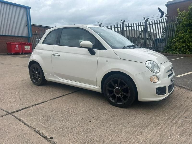 White Used 2014 Fiat 500 S Hatchback | £2,999 (Good price) - Image 1/4
