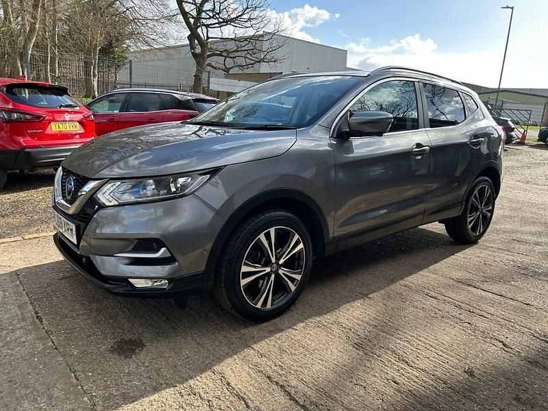 Used Nissan Qashqai N-Connecta 140 HP (102 kW) 2019 Grey SUV