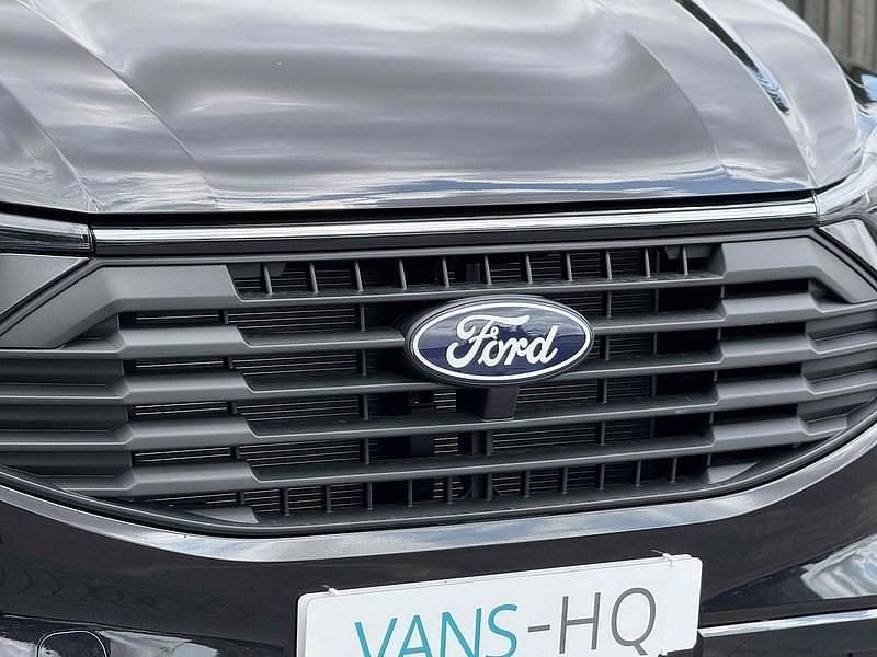 Ny Ford Transit Custom Limited 136 HK (100 kW) 2025 Svart Van