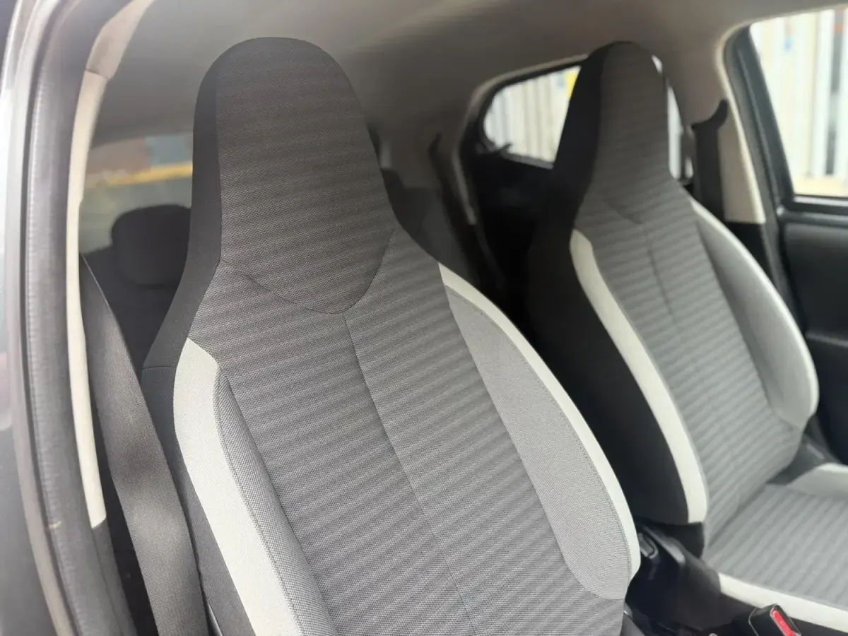 Used Toyota Aygo x-press 2018 Grey Hatchback