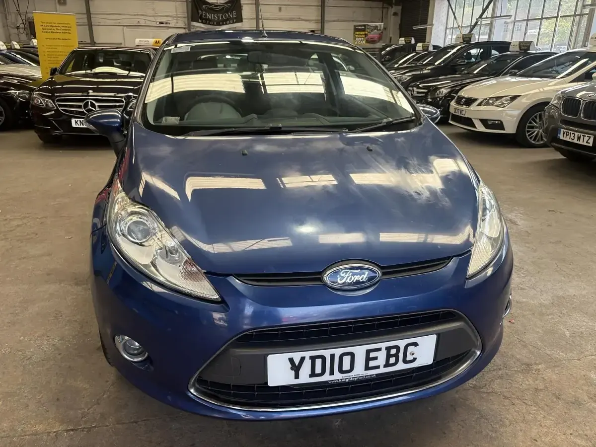 Used Ford Fiesta Zetec 82 HP (60 kW) 2010 Blue Hatchback