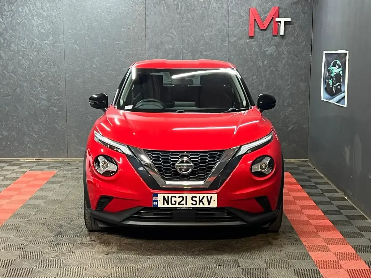 Used Nissan Juke Acenta 114 HP (83 kW) 2021 Red SUV