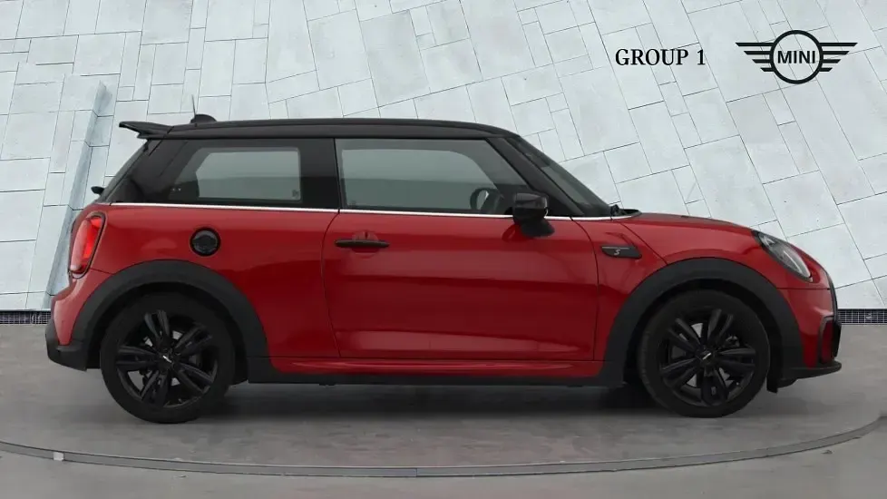 Used Mini Cooper S Premium 178 HP (130 kW) 2023 Red Hatchback