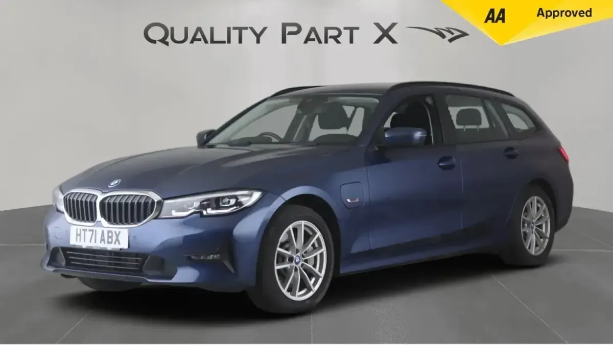 Used BMW 330e 2022 Blue Estate